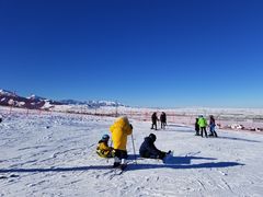 -丝绸之路山地度假区滑雪场