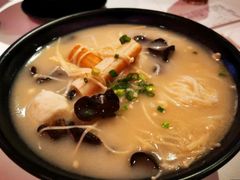 秀才过桥米线-都谷包子(天一广场店)