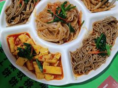 -令氏家外家周秦食府(高新店)