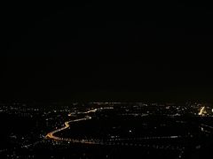 -鬼笑石后山停车场