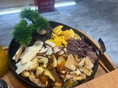 -一朵菌·野生菌探索家火锅(南亚店)