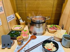 -独食火锅·半米屋台(直营总店)
