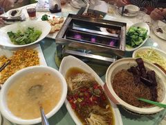 -鑫皇朝酒店(建设一路店)