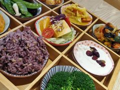 -轻蔬不用等·素食(江苏路店)