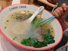 -小杨生煎(金山百联购物中心3楼店)