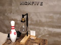 -HIGH FIVE哈福手工汉堡(桂林路店)