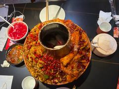 娃哥虾妹-锅立方·开心牛蛙厂(河西直营店)