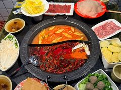 番茄鸳鸯锅-宽板凳老灶火锅(台湾街店)