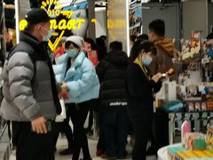 -泡泡玛特POPMART(侨福芳草地店)