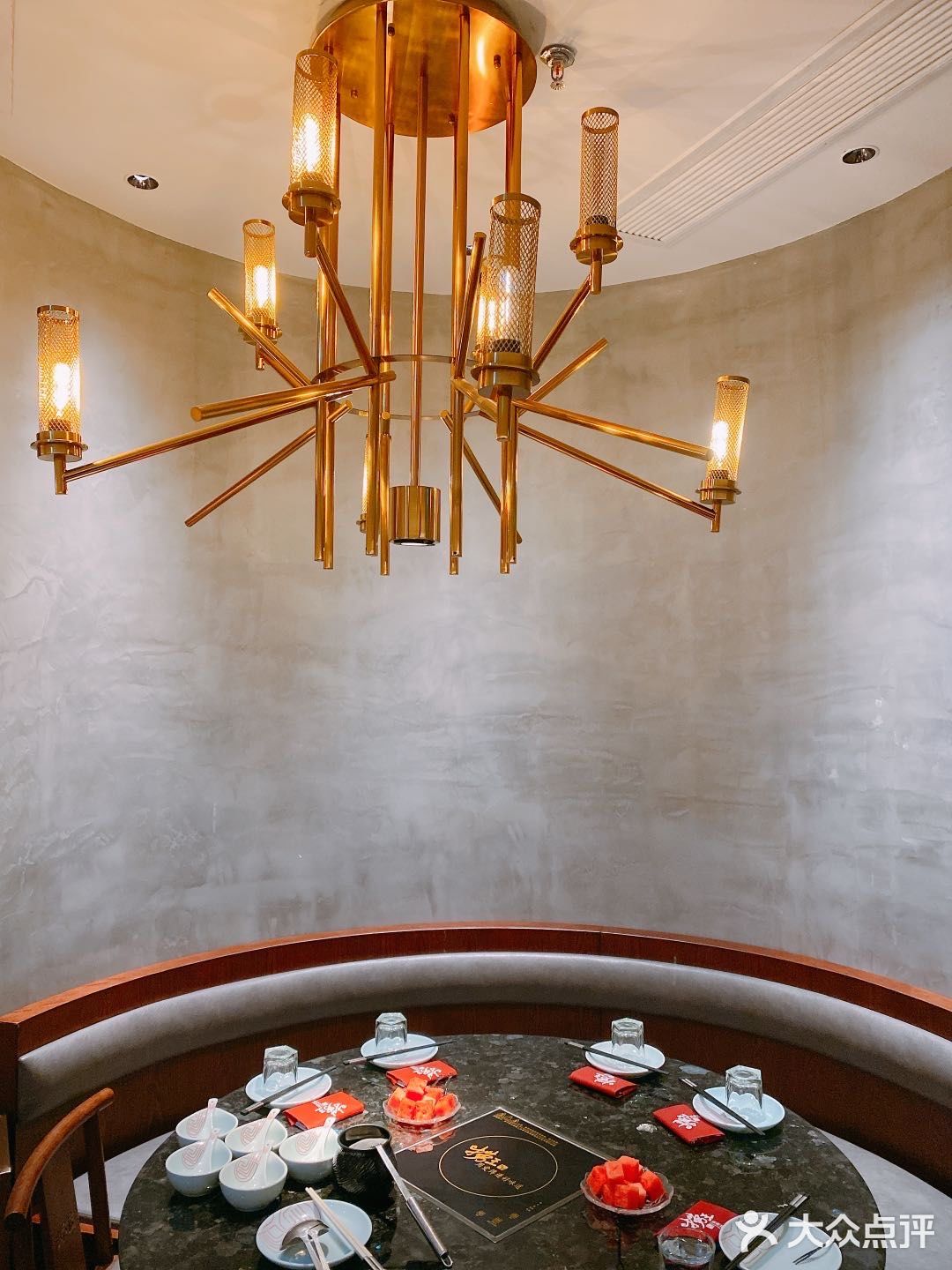 打卡北京必吃榜餐厅：捞王锅物料理