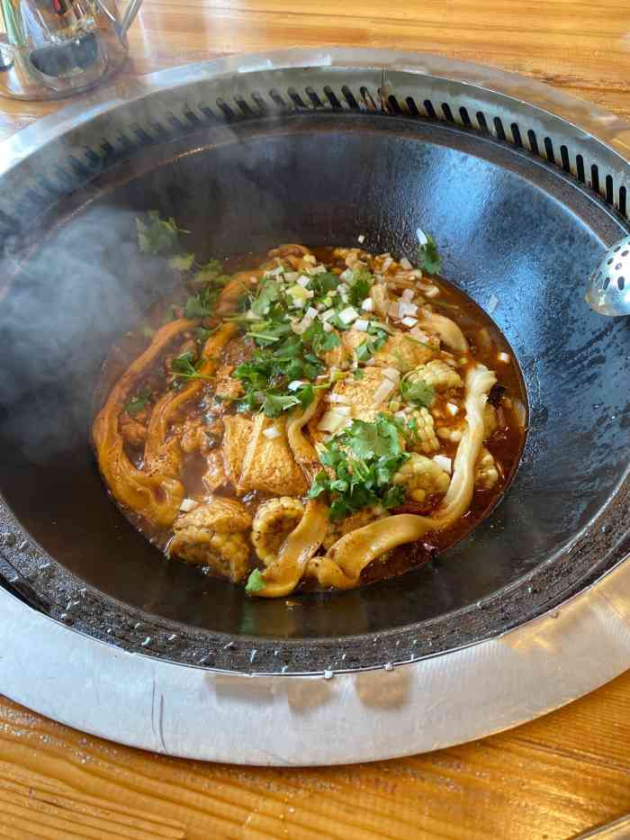 灶台鱼(昌平店)-"乐多港有夜场啦,晚上来这吃饭,不到一公里.