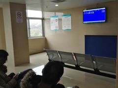 -上海中医药大学附属岳阳中西医结合医院闵行分院-停车场