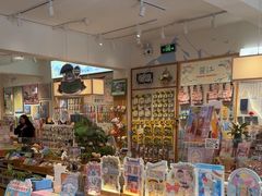 -猫的天空之城概念书店(束河店)