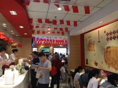 等位区-老通城豆皮大王(吉庆街店)