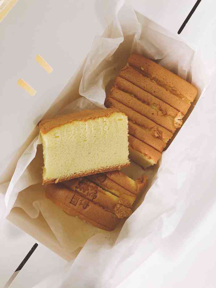 汤姆大师傅-"蛋糕90好吃,奶香奶香的,服务员小姐姐也.