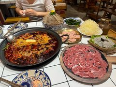 -旧街市鲜货老火锅(大光路店)