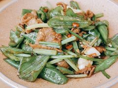 -关东小磨东北菜(上海长风大悦城店)