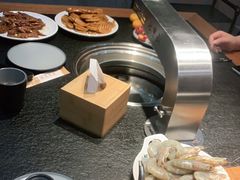 -七甲山烤肉(长白山奇石山珍根艺一条街店)