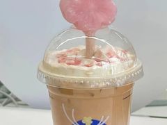 樱花系列饮品-瑞幸咖啡(温江新光天地写字楼店)