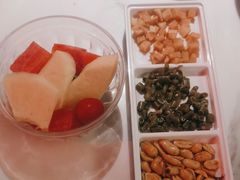 -荷塘秋月·本帮江浙菜(国权路店)