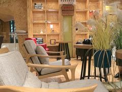 -新华里咖啡书吧(新华书店小寨店)