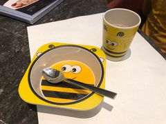 -港丽餐厅(高德置地店)