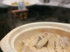 砂锅五指毛桃沙虫鸡-炳胜品味(海印总店)