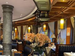 -八府香鸭·啫啫煲(华山路店)