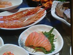 -雍容荟帝王蟹活龙虾展台自助(IFS黑金店)