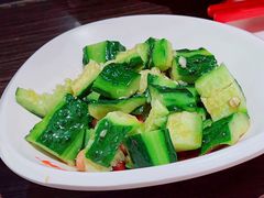 京城拍黄瓜-胖哥俩肉蟹煲(湖滨银泰in77店)