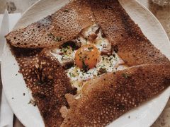 鸡蛋蘑菇熏肉荞麦可丽饼-RAC BAR(安福路店)