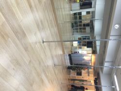 点击看大图 上海劲雅钢管舞学院(浦东南路店)-华翎国际钢管舞培训