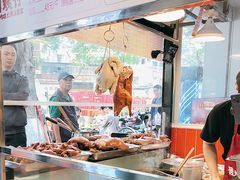 -明姨仔潮汕美食·碳炉猪脚·汕尾牛腩饭·起片鸡煲(起义路店)