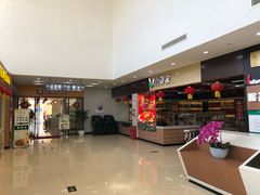 -窦店服务区-停车场