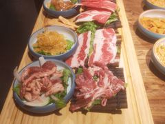 -明洞阿姨·韩式酱蟹烤肉·创意料理(三元桥店)