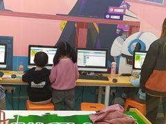 -斯坦星球AI编程·机器人科创·科学实验·信奥·思维·STEM·积木拼搭·竞赛考级(浦东联洋广场大拇指龙阳御桥中心)