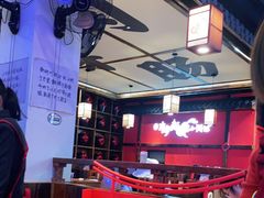 大堂-先启半步颠小酒馆(白麓里店)