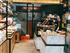 面包甜点陈列柜-广隆蛋挞王(农讲所店)