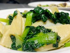 塔菜炒冬笋-佬太公海鸭·海鲜大排档(上海总店)