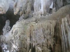 -巴马水晶宫
