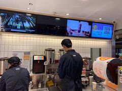 -CoCo都可(湖滨银泰店B区店)