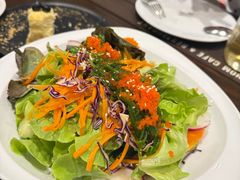 -Chom Cafe and Restaurant