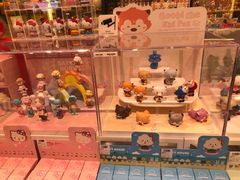 -泡泡玛特POPMART(杭州乐堤港店)