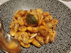 油爆小河虾-屋里厢上海菜馆