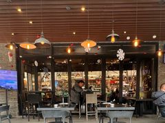 -BOURBON 玻本美式餐厅酒吧(虹桥新天地店)