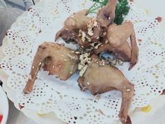 特色盐焗乳鸽-顺德美食坊(南沙分店)