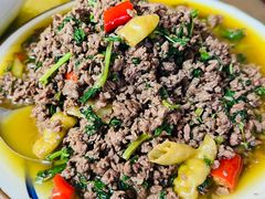 -宣威年猪饭·二十年云南家常菜·特色小炒肉·春季鲜花野菜上新(尚邻雅苑店)