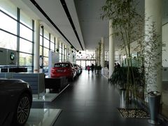 -北京华德宝宝马4S店(朝阳店)