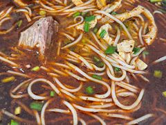 -龙树园麻辣米线