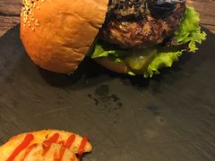 -HIGH FIVE哈福手工汉堡(桂林路店)